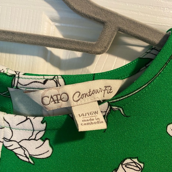 NWOT Cato Contour Fit Green Floral Blouse - Picture 3 of 4